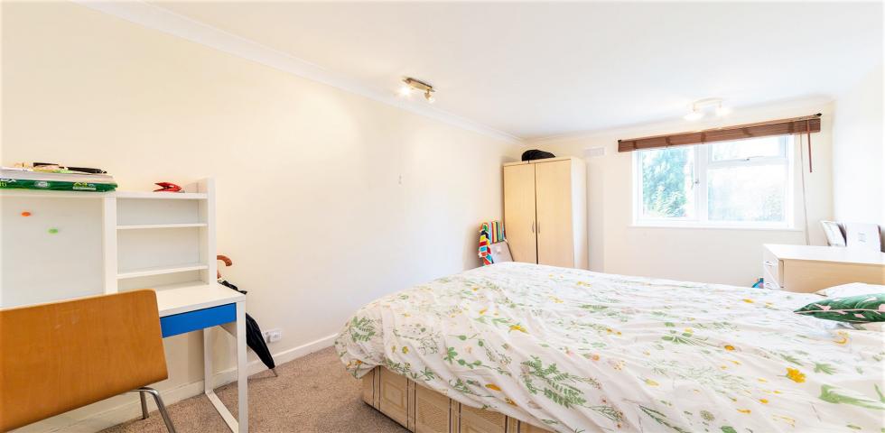 			NEW INSTRUCTION, 2 Bedroom, 1 bath, 1 reception Flat			 Greencroft Gardens, WEST HAMPSTEAD
